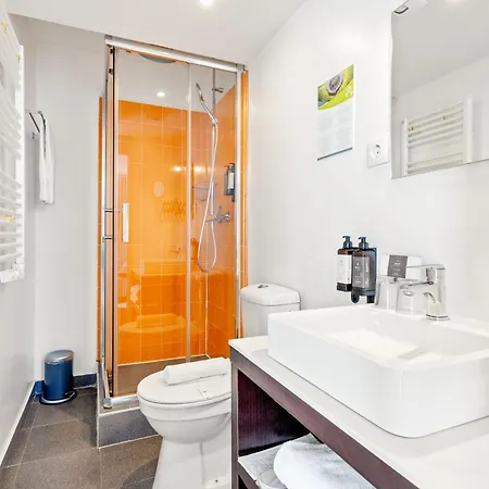 Casa Do Jasmim By Shiadu Lisboa