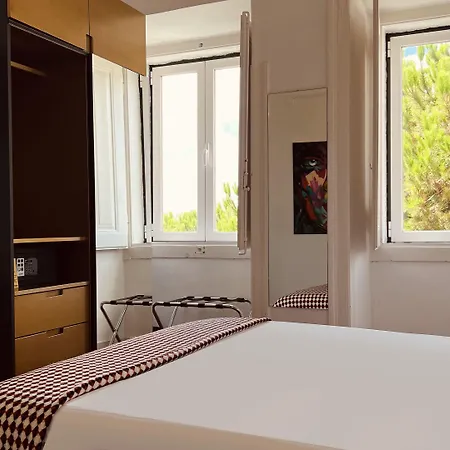 Casa Do Jasmim By Shiadu Lisboa