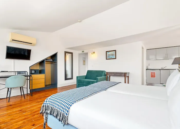 Casa Do Jasmim By Shiadu Lisboa